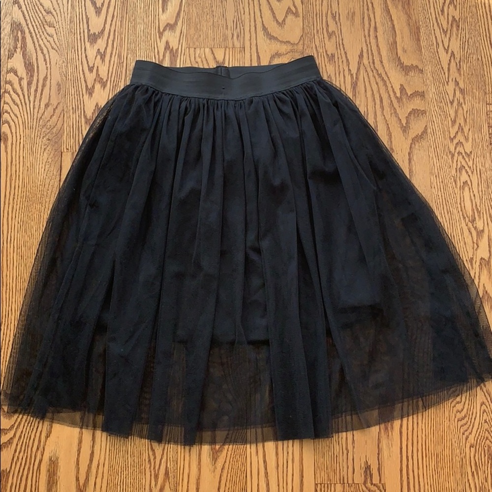Black skirt